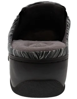 Softwalk Women's Narrow Width Slip On Clogs